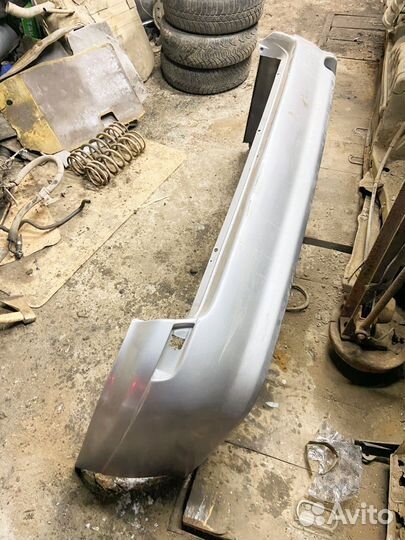 Дефект. Задний бампер Nissan Expert W11