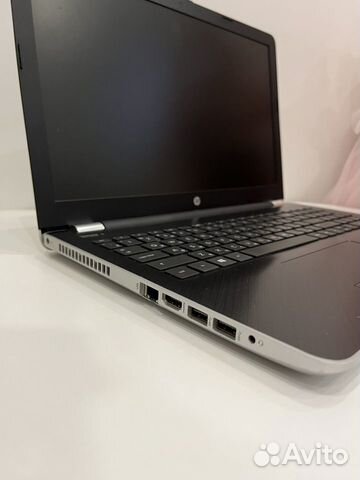 Ноутбук HP 15-bw522ur