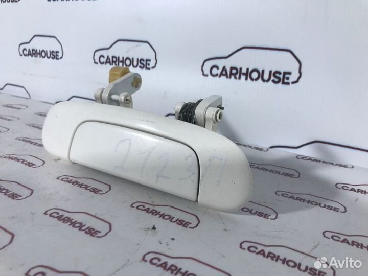 Ручка двери внешняя задняя правая Mazda Familia