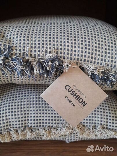 Подушка 45 см новая съемный чехол