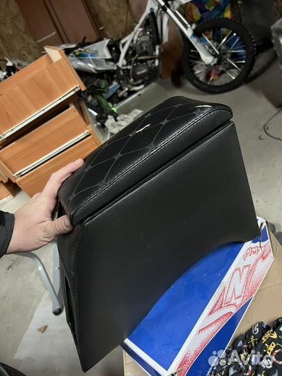 Подлокотник 2107