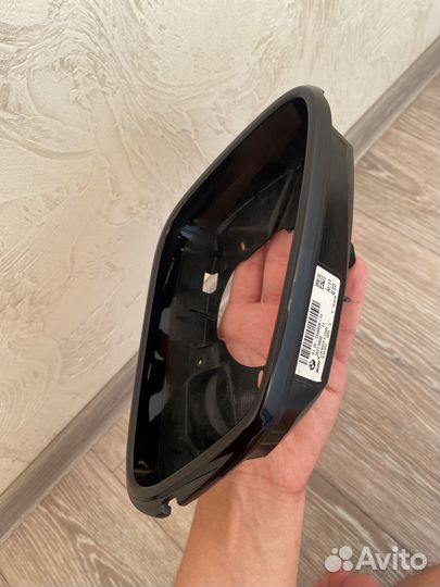Рамка зеркала правая BMW F30