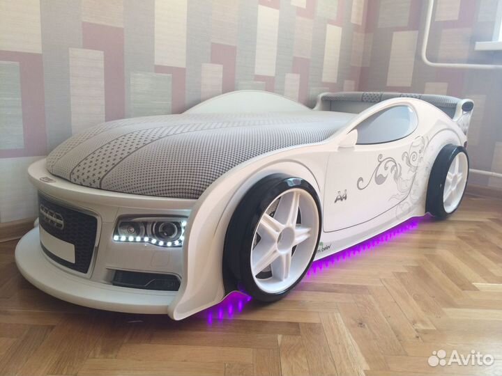 Кровать UNO Ауди Futuka Kids белый