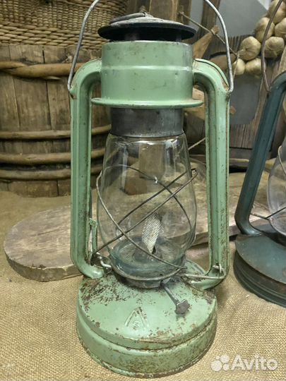 Керосиновая лампа летучая мышь