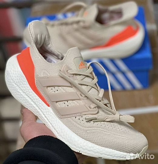 Крутые беговые кроссрвки Adidas ultraboost 21