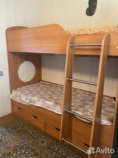Двухъярусная кровать бу