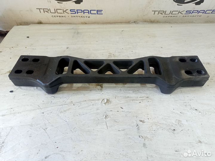 1743442 Траверса кпп Scania 5-series