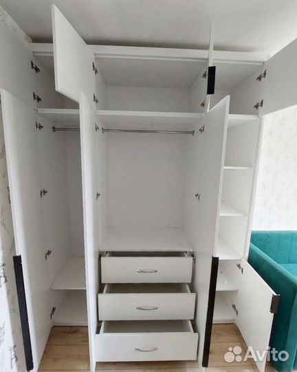 Распашной шкаф