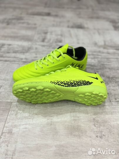 Бутсы футбольные сороконожки детские