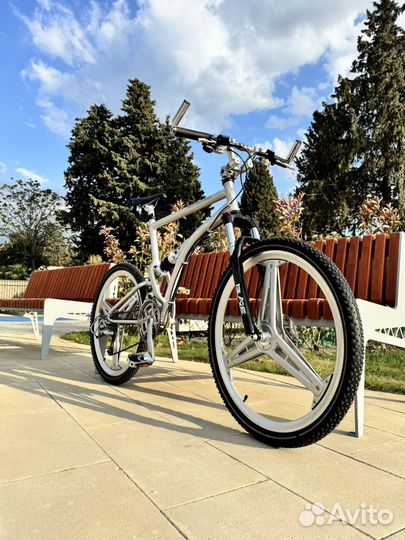 Велосипед mercedes benz оригинальный. В идеале