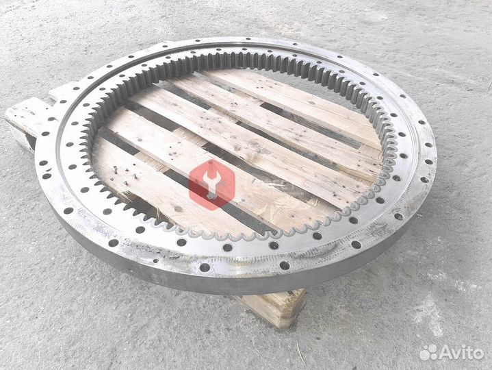 Поворотный круг ZX270LC-3 9245728