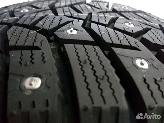 Bridgestone Blizzak Spike-02 225/45 R17 91