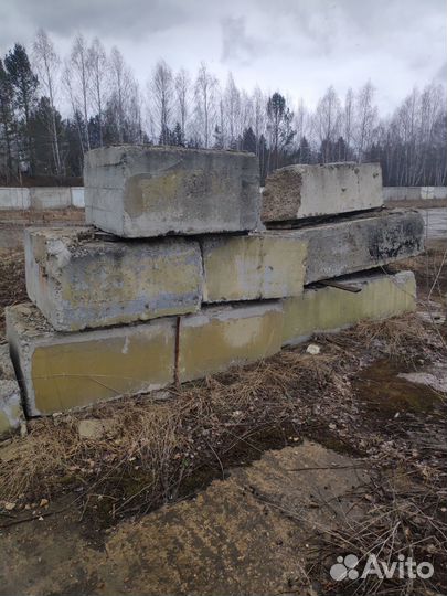 Бетонные блоки бу