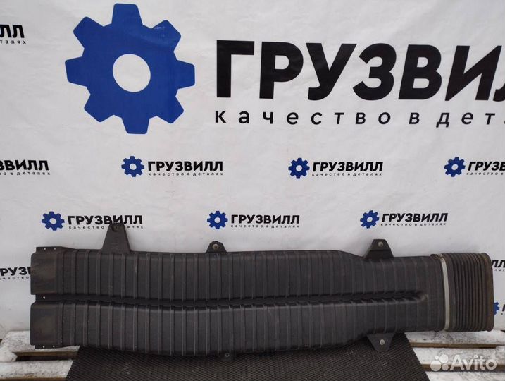 Воздухозаборник Volvo FH4 21122159