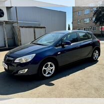 Opel Astra 1.6 MT, 2012, 135 000 км, с пробегом, цена 840 000 руб.