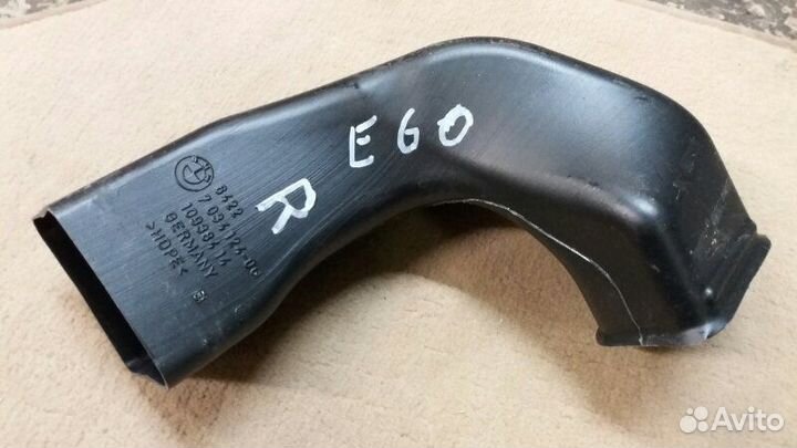 Воздуховод воздушный канал ног правый BMW 5 E60