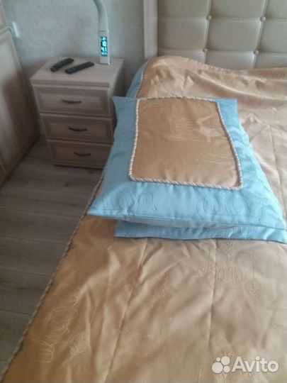 Покрывало на 2-х спальную кровать с наволочками