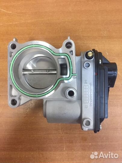 Дроссель в сборе Фокус 2 1.8-2.0 дюратек 1537636