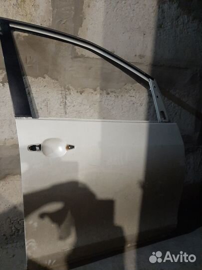 Дверь водительская тойота естима