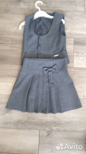 Продам школьный костюм, размер 110-116