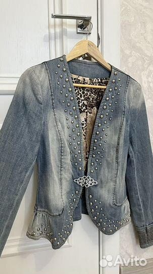 Джинсовая куртка gizia