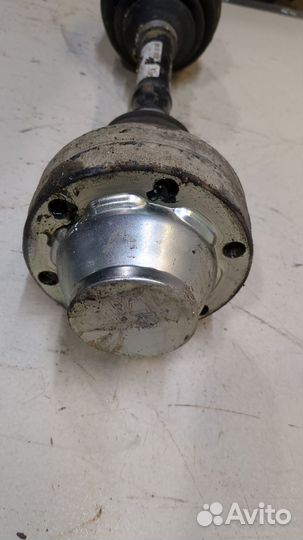 Полуось левая передняя Volkswagen Amarok