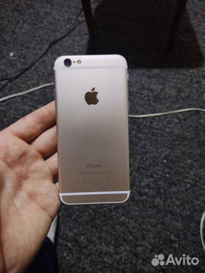 iPhone 6S, 64 ГБ