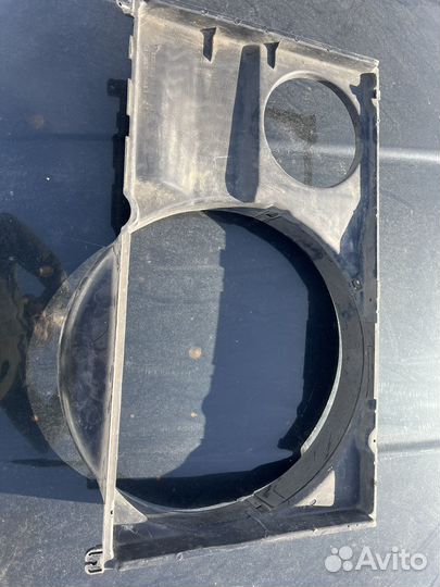 Диффузор радиатора ветилятора тойота чайзер 90