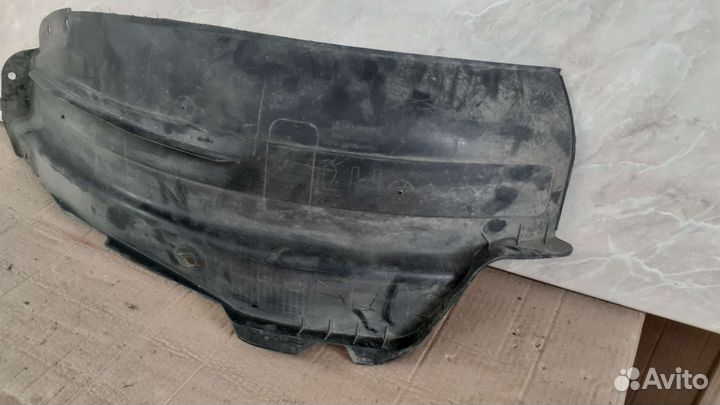 Подкрылок передний левый Киа Рио,Хендай Солярис с