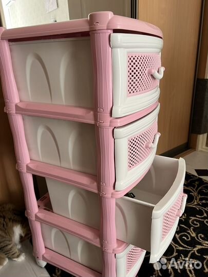 Ванночка для купания и комод пластик