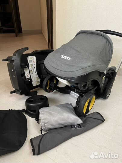 Автокресло-коляска Doona+ Isofix база
