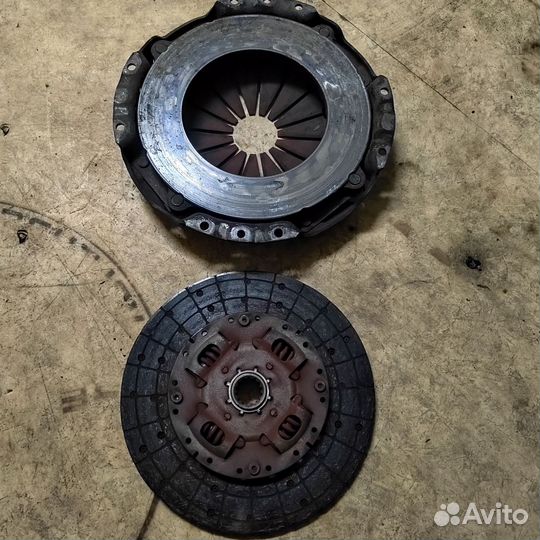 Корзина сцепления с диском Toyota Land Cruiser 100