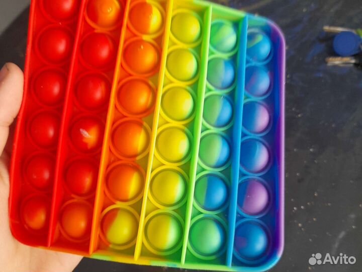 Продаю поп ит