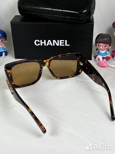 Солнцезащитные очки женские