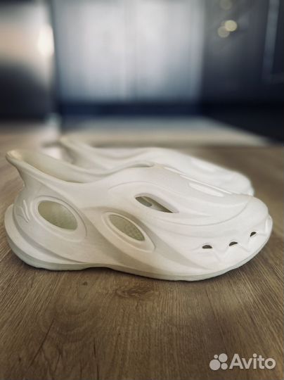 Кроссовки 361