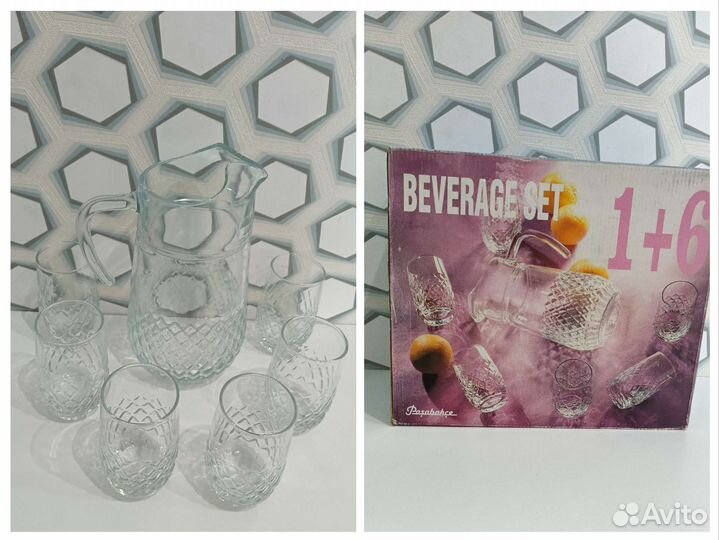 Кувшин со стаканами, графин, бокалы, бутыли