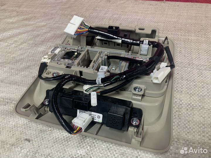 Outlander 3 GF Плафон Салонный SOS