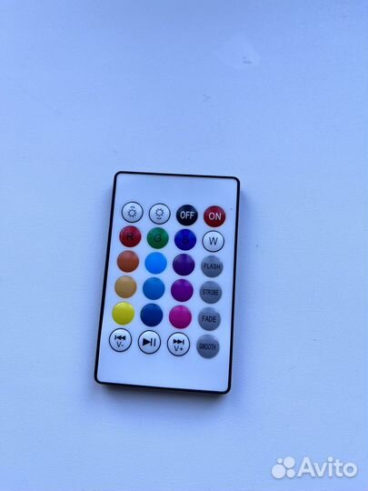 Лампа с колонкой bluetooth