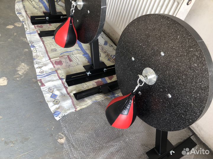 Пневматическая груша для бокса с платформой