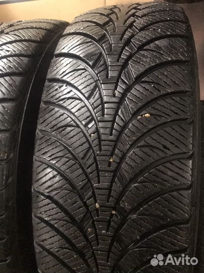 Goodyear UltraGrip Ice Arctic SUV 225/65 R17 102S