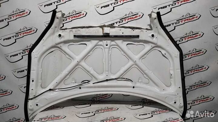 Капот toyota avensis verso ipsum picnic ACM21W ACM