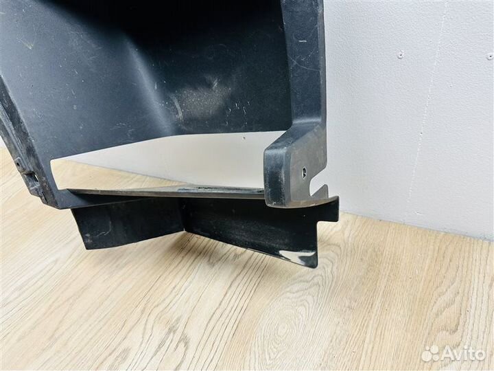 Корпус подножки правый Volvo Fh 4