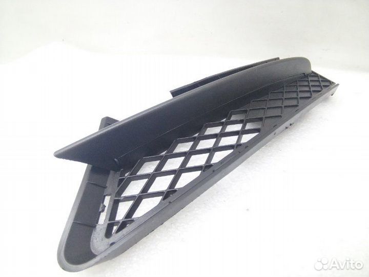 Решетка в бампер передняя левая Bmw 3-Series E90