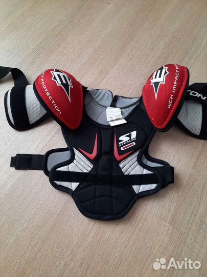 Нагрудник хоккейный