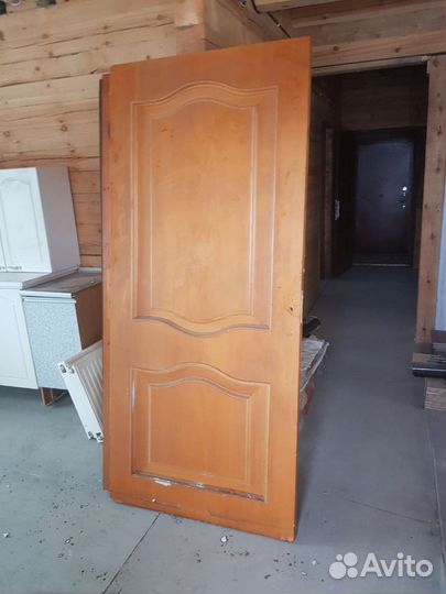 Двери деревянные