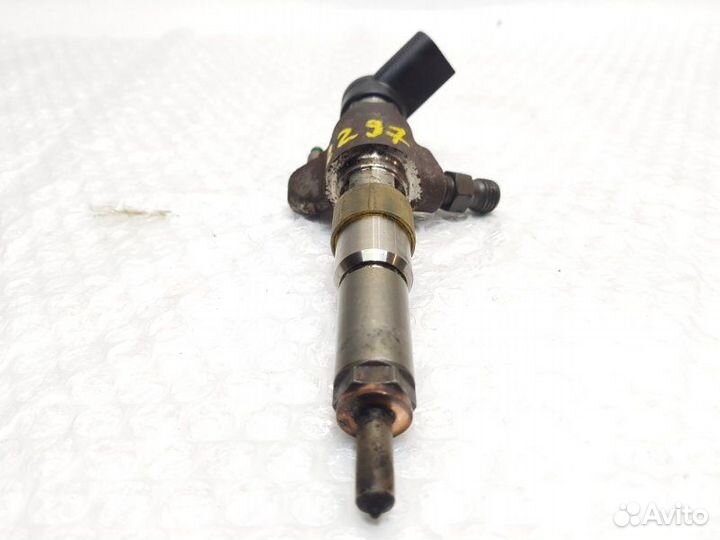 Форсунка топливная Volvo C30 D4162T 2010