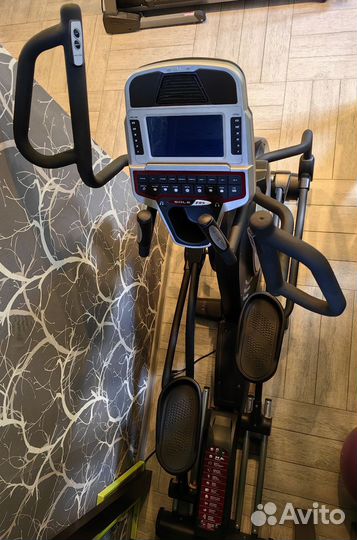 Эллиптический тренажер Sole e 95