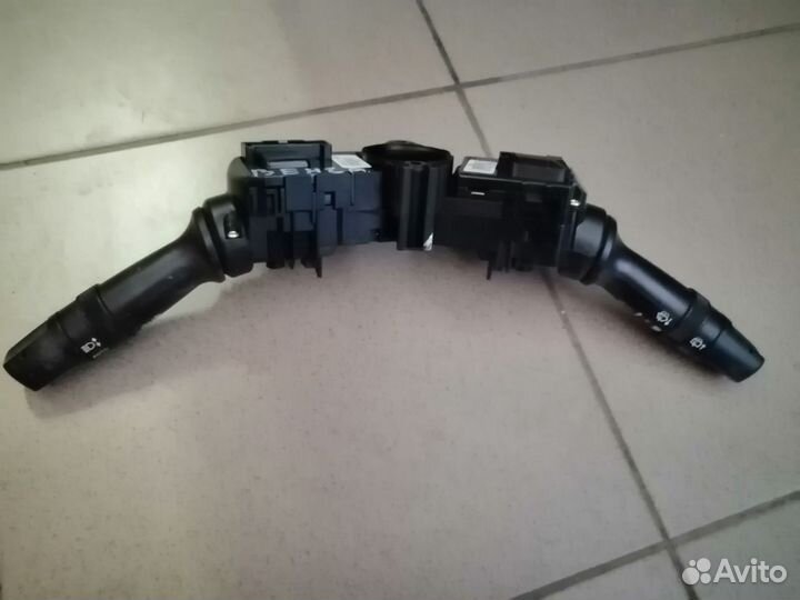 Переключатель подрулевой Kia Venga Киа Венга