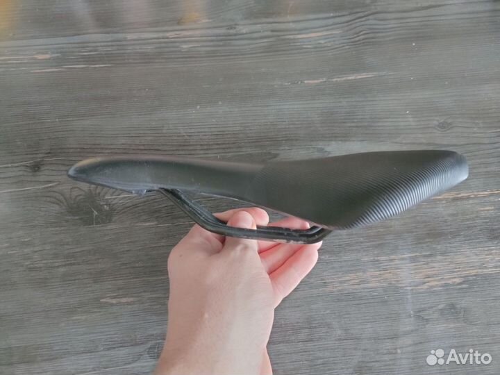Продам седло Decathlon