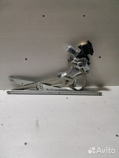 Стеклоподъемник передний правый Toyota Camry 40